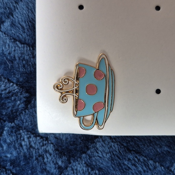 2/$20 Friends Themed Enamel Pin Set! Brand New! - Picture 5 of 7
